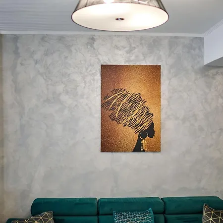 Ademar Luxury Apartment- Spa&pool מאמאיה