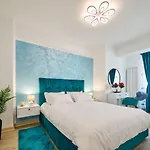 アパート Ademar Luxury Apartment- Spa&pool
