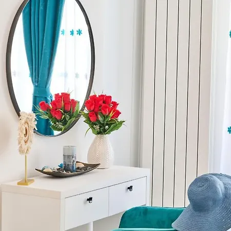 Ademar Luxury Apartment- Spa&pool Apartamento *