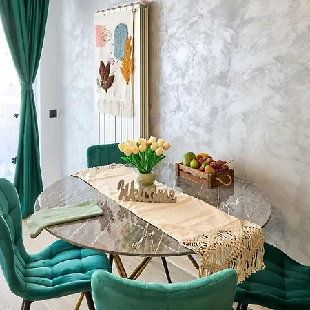 Ademar Luxury Apartment- Spa&pool Apartamento *