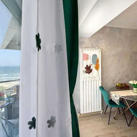 Apartamento Ademar Luxury Apartment- Spa&pool Mamaia